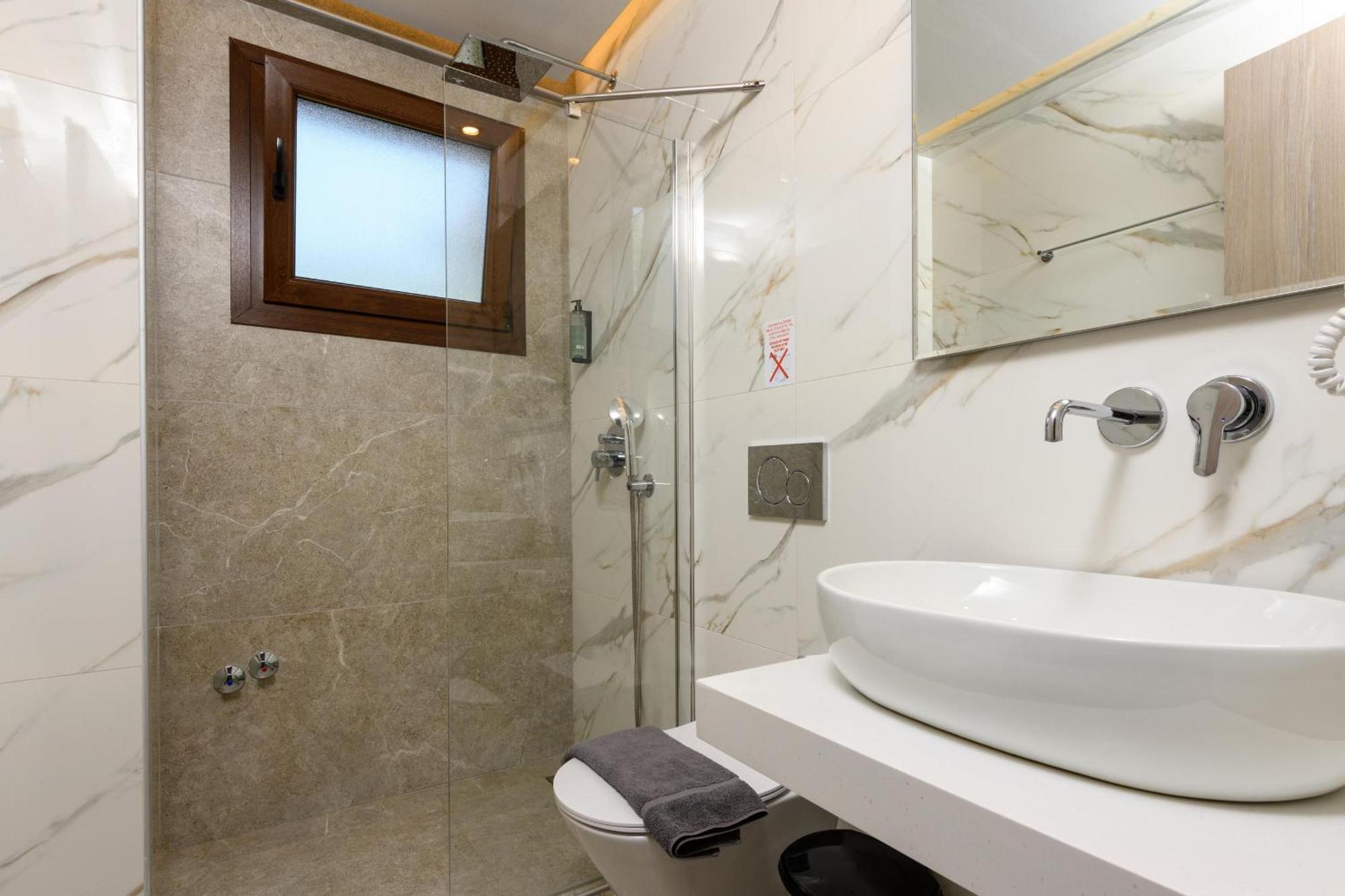 Olea Luxury *